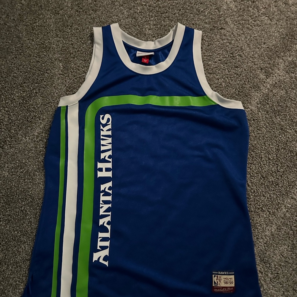 Atlanta hawks throwback Mitchell & ness jersey